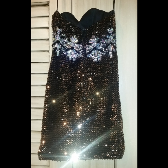 Strapless Sequin Formal/Party Dress - Picture 3 of 7